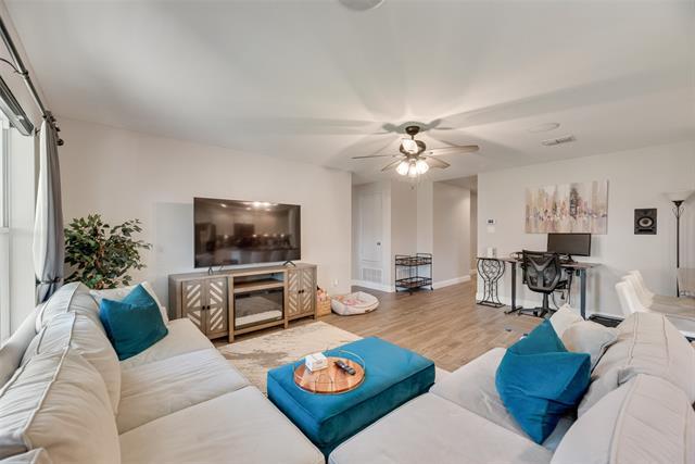 Building Photo - 12700 Skeeter Ln