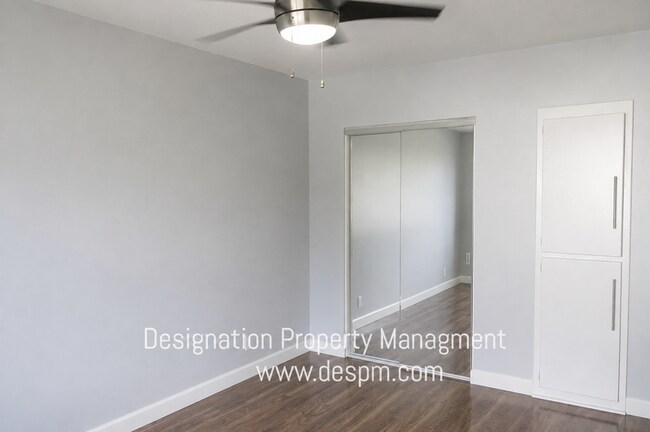 Building Photo - 7638 Hampton Ave