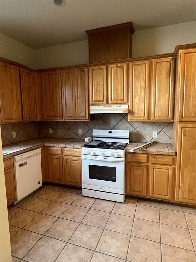 Building Photo - 5404 Martin Ave