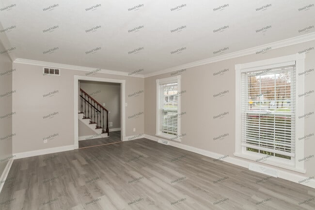 Building Photo - 5563 Little Flower Ave