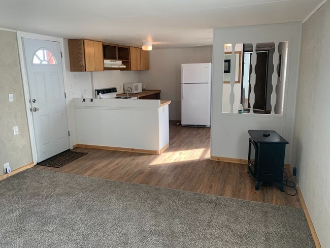 Building Photo - New on the Market!