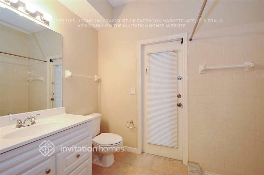 Building Photo - 3993 Jenita Dr