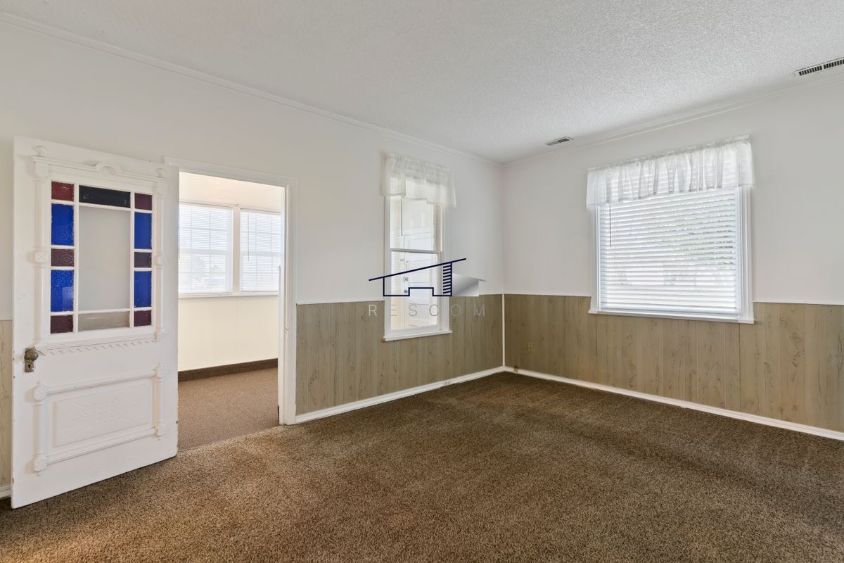 Building Photo - 1608 S 4700 W