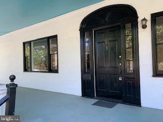 Building Photo - 2015 W Rogers Ave