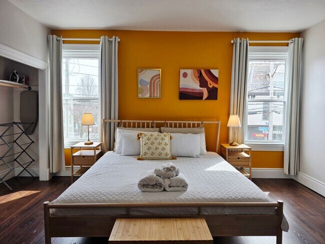 Building Photo - 9 Bailey Ave