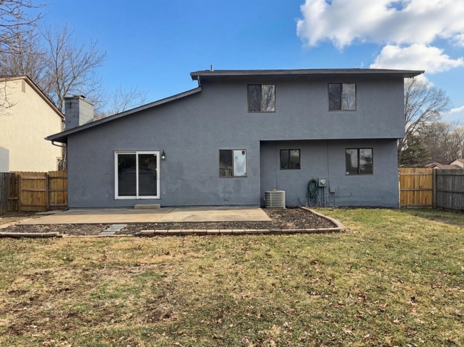 Building Photo - 6288 Fence Row Ln