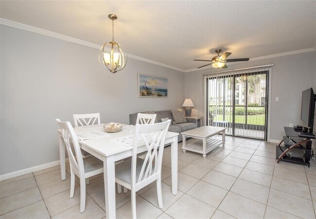 Building Photo - 4250 A1A S