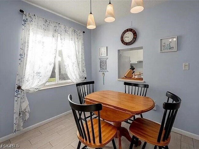 Building Photo - 620 Joel Blvd