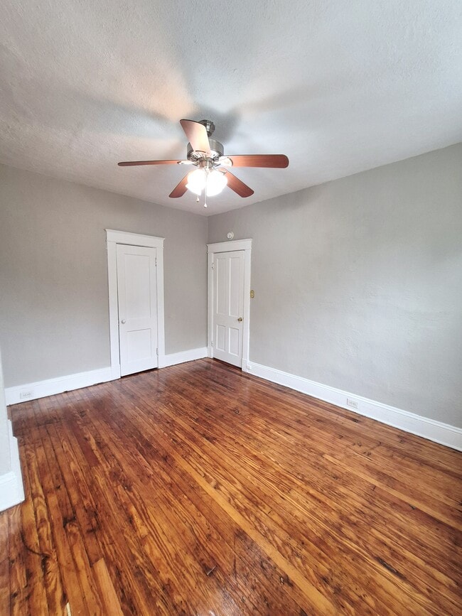 Building Photo - 3017 Dill Ave