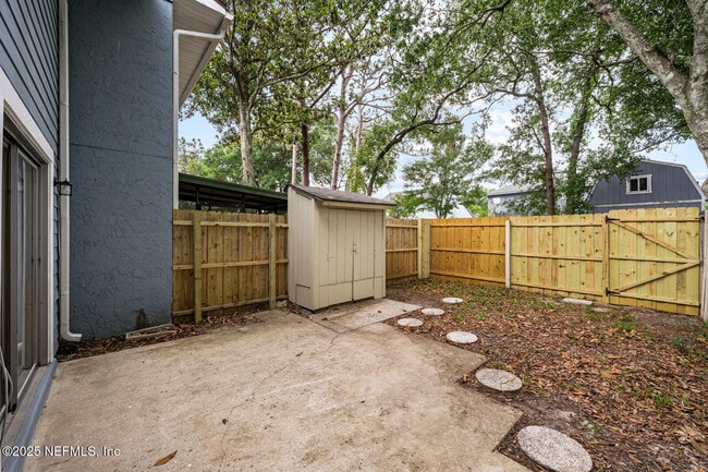 Building Photo - 1852 Willowood Dr