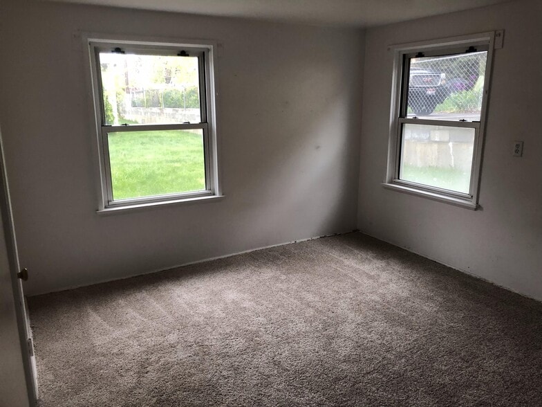 3rd Bedroom (Downstairs) - 108 Toponce Drive