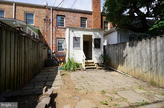 Building Photo - 2161 N Brandywine St