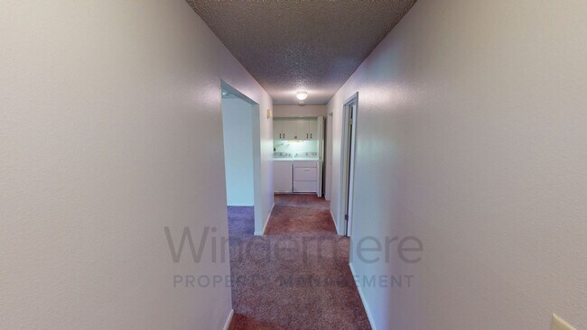 Building Photo - 333 Grove St