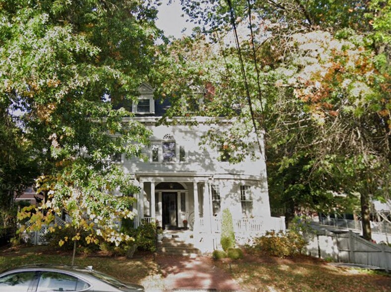 Primary Photo - 747 Washington St