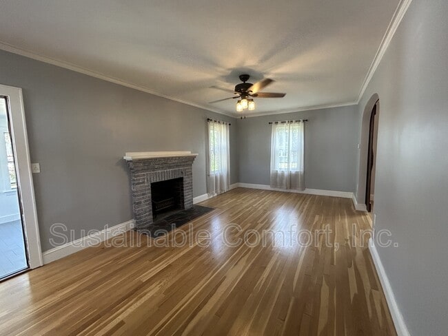 Building Photo - 85 Quinapoxet Ln
