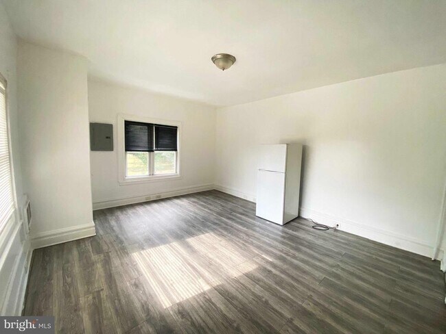 Building Photo - 4635 Leiper St
