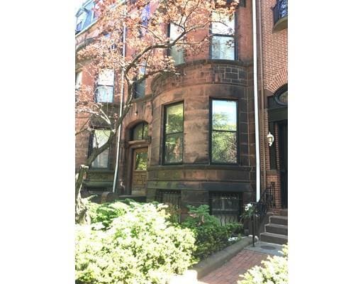 Building Photo - 461 Beacon St