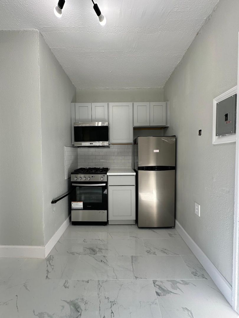 Interior Photo - Grove Street Apartments