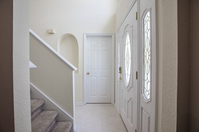 Building Photo - 1866 Hornsey Ct