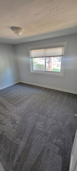 Building Photo - 8066 W Hummel Dr