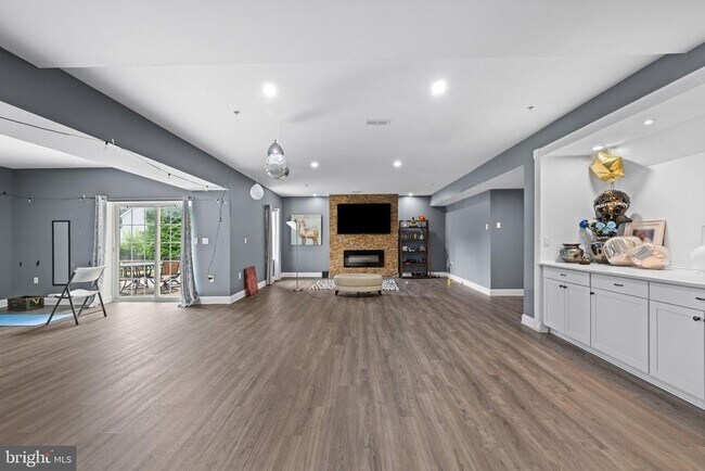 Building Photo - 5066 Winesap Way