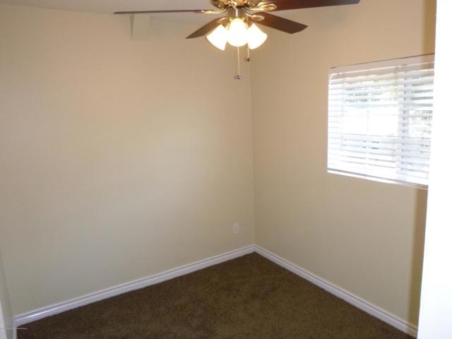 Building Photo - 770 W Altadena Dr