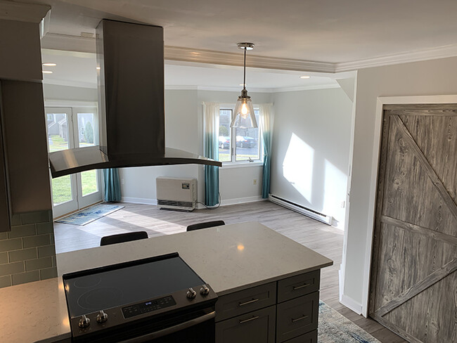 Building Photo - 63 Back Cove Est