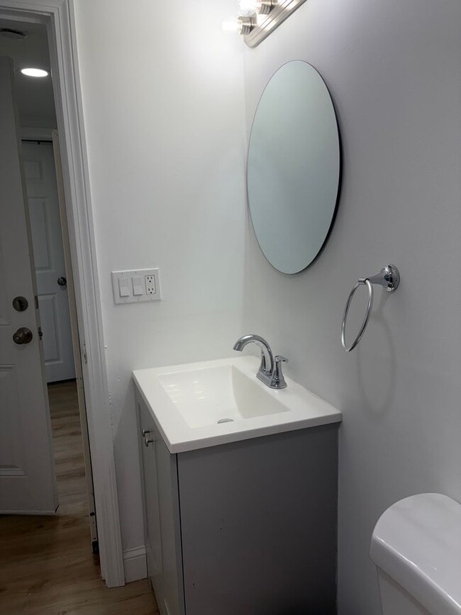 Building Photo - 624 MA-28