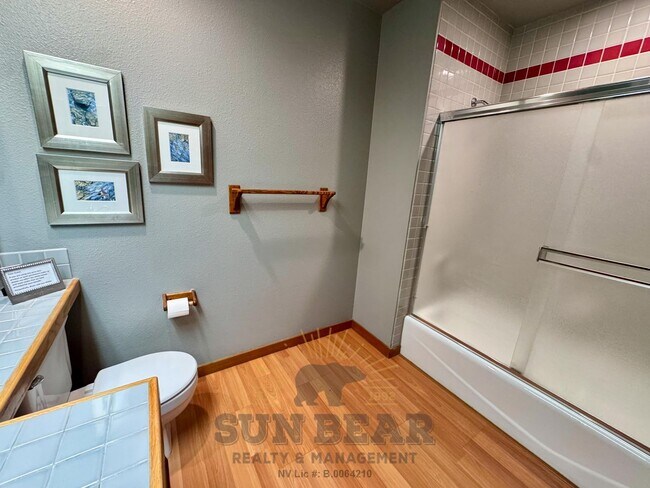 Building Photo - 2 Bedroom, 2 Bath in Third Creek with Hot Tub - Perfect Winter Getaway