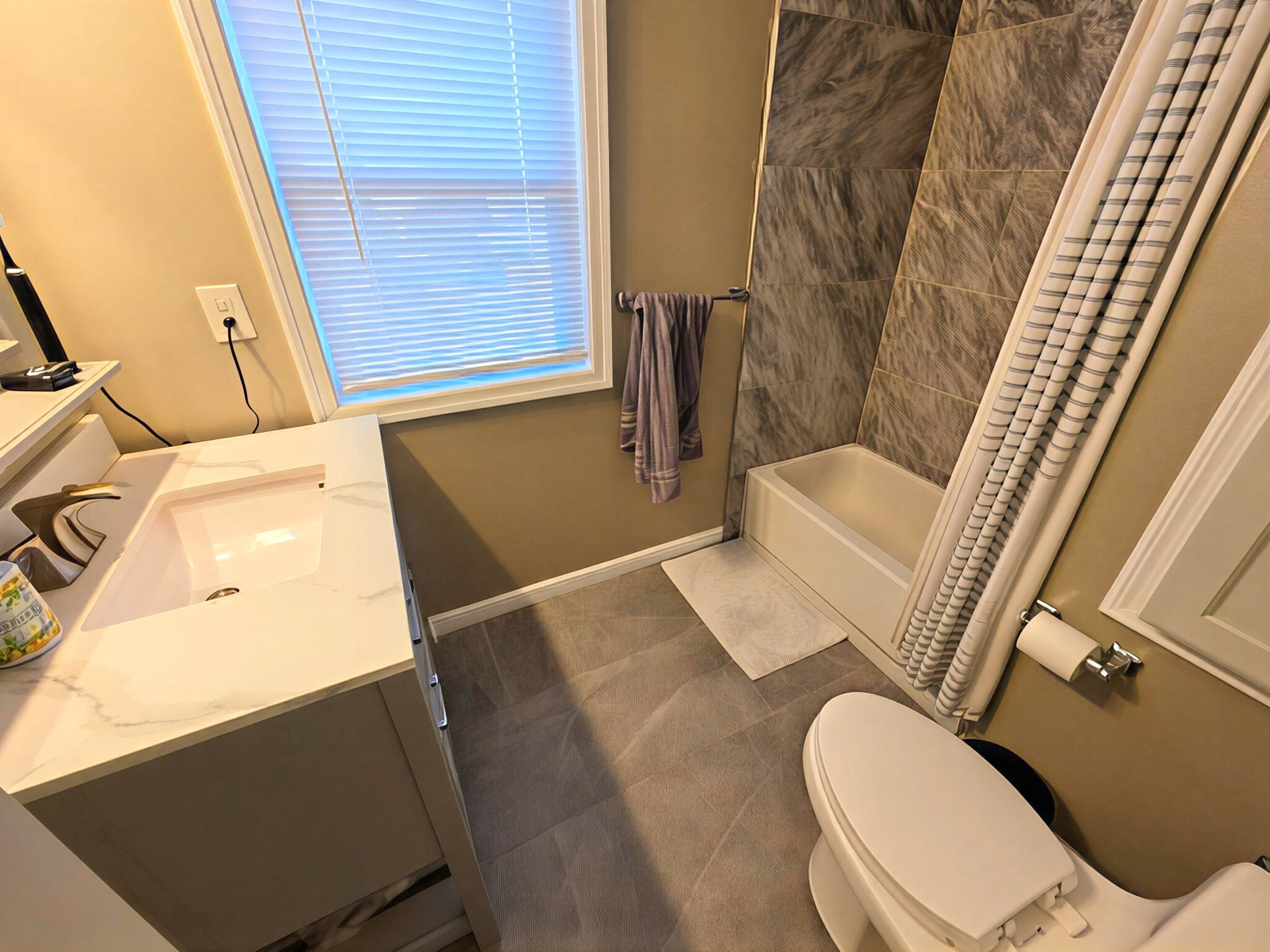 Building Photo - 1 Theriault Ct