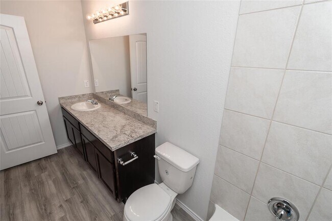 Building Photo - 24326 Amaldi Ct