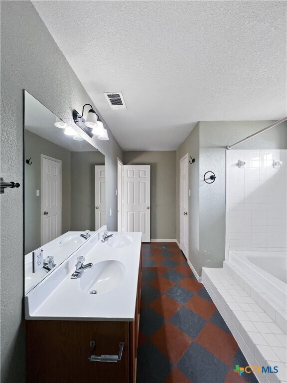 Building Photo - 3509 Bugle Dr
