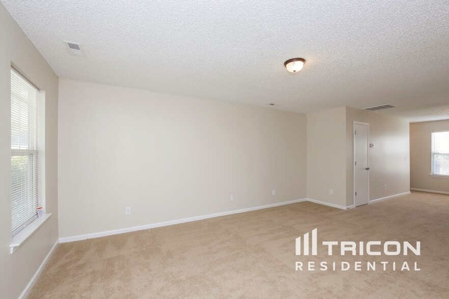 Building Photo - 8810 Michaw Ct