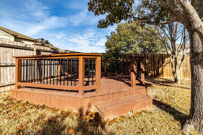 Building Photo - 8439 Painted Wagon