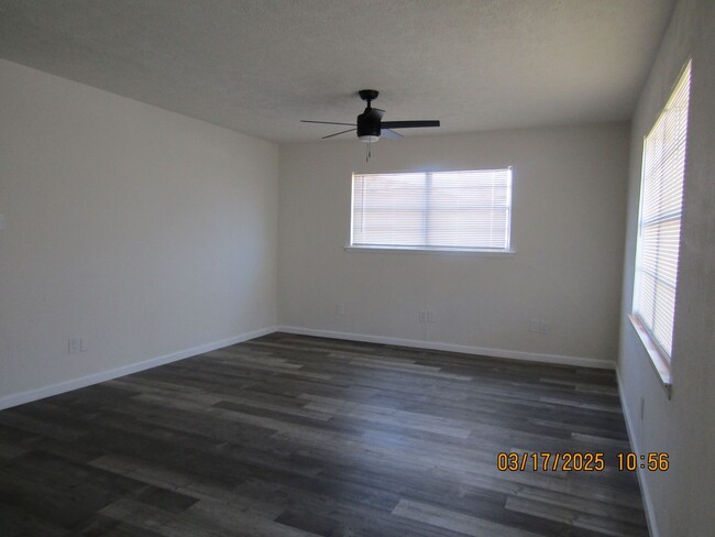 Building Photo - Remodeled three-bedroom home located in th...