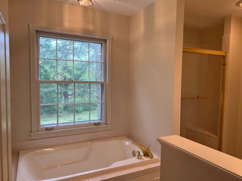 Building Photo - 264 Ridge Trail Dr