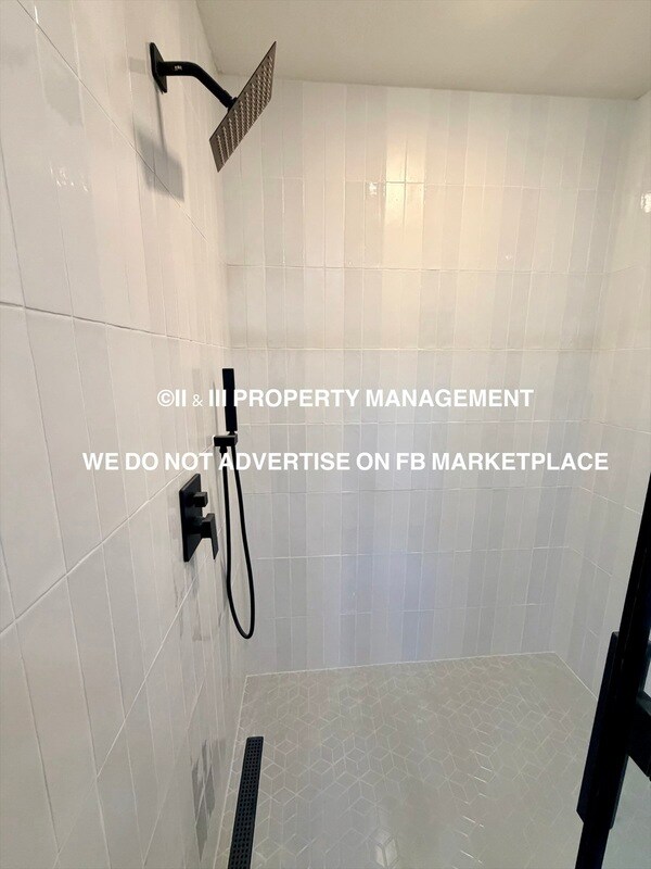 Building Photo - 9209 Hayes Dr