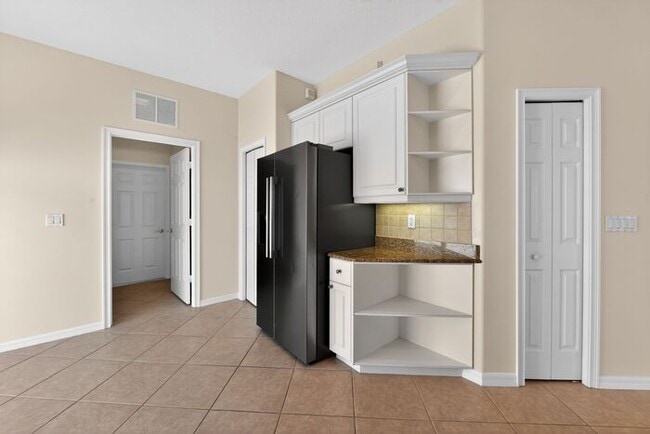 Building Photo - 118 Padova Way