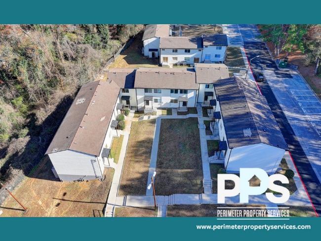 Building Photo - 390 W Lake Ave NW