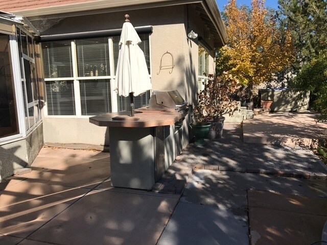 Building Photo - 9780 Shadowstone Ct