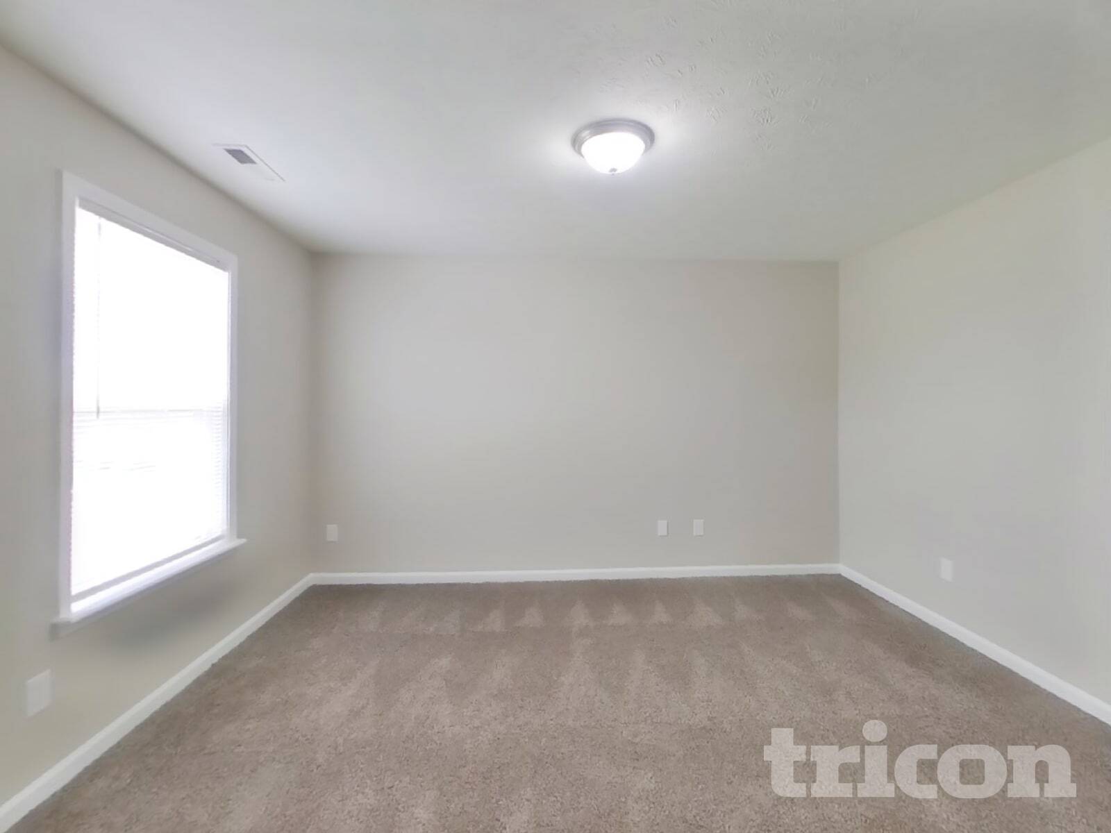 Building Photo - 5330 Himalayan Dr