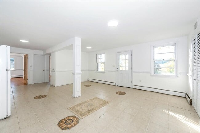 Building Photo - Private Home w/ Pond & Fantastic Views