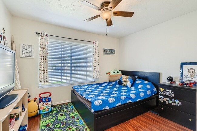 Building Photo - Charming 3-Bedroom, 2-Bath Home in a Cul-d...