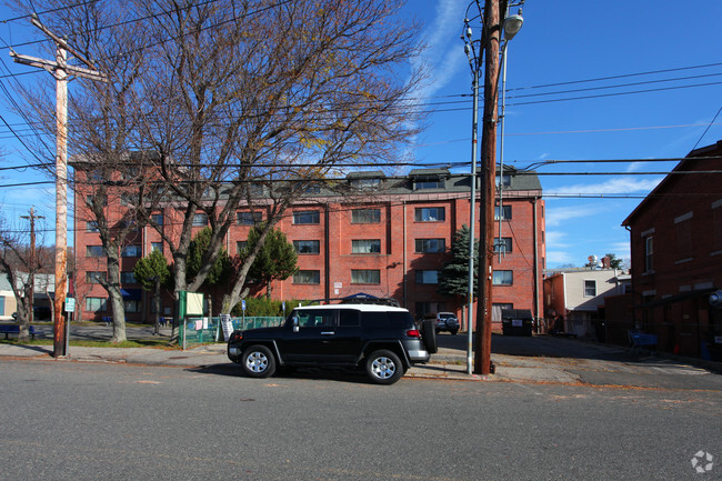 Building Photo - Riverview Apartments