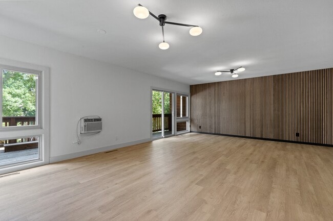 Floorplan - 815 Dewey Ave