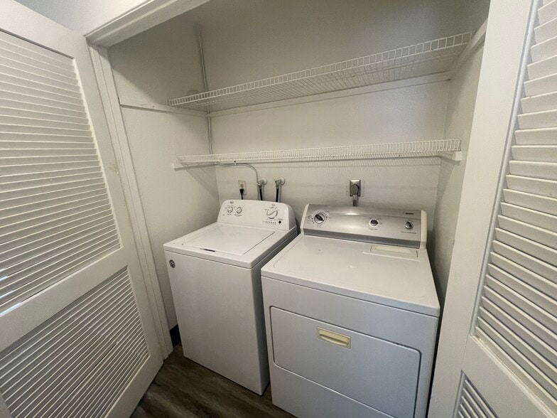 Building Photo - 378 Bay Leaf Dr