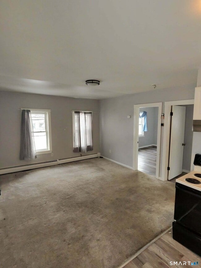 Building Photo - 69 Franklin St