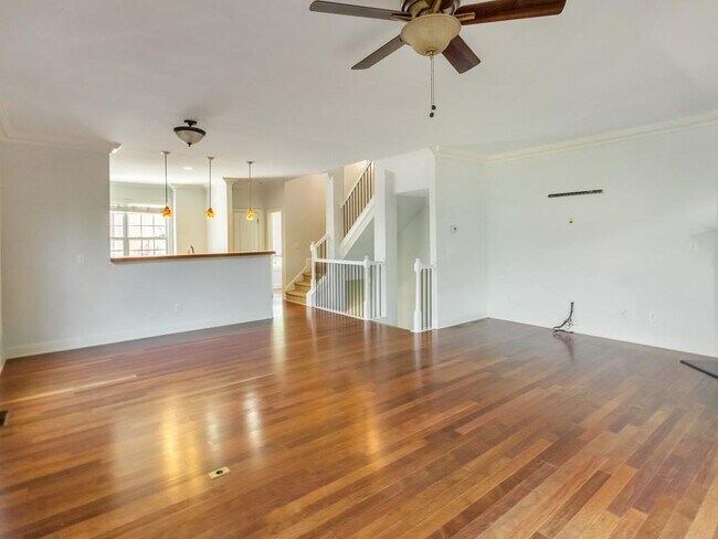 Building Photo - 3214 Greenwood Oak Dr