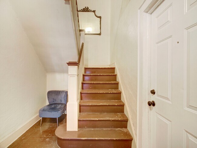 Building Photo - 97 La France Ave