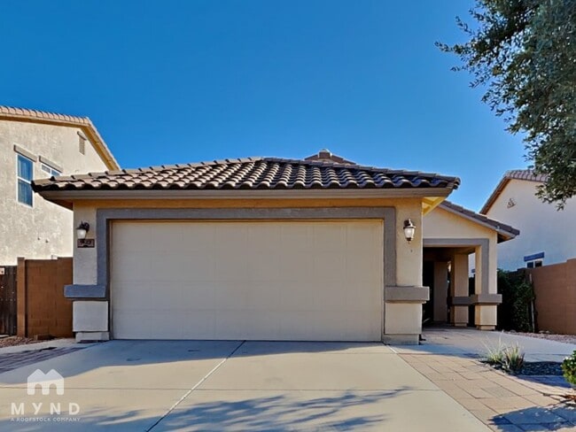 Building Photo - 1423 E Poncho Ln